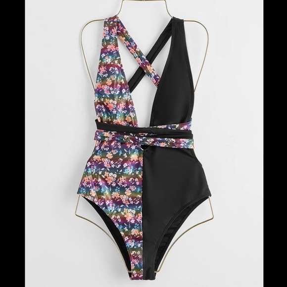 Black Spliced Floral Tied Waist One Piece Swimsuit - Picture 5 of 7